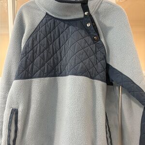 Abercrombie & Fitch Light Blue Quilted Sweatshirt